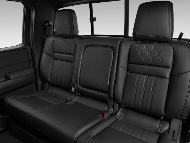 2025 Nissan Frontier Crew Cab Long Bed PRO-4X 4x4
