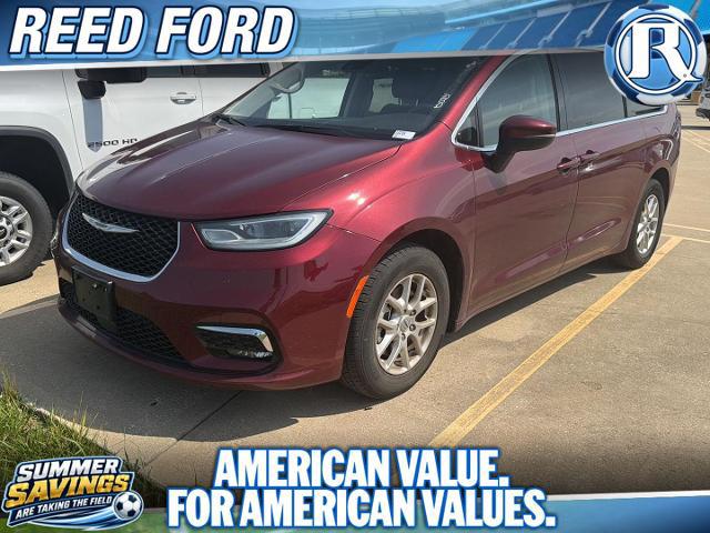 2023 Chrysler Pacifica Touring L for sale in Harrisonville, MO