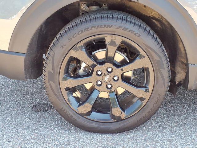 2024 Ford Explorer ST-Line