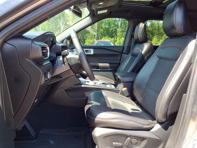 2024 Ford Explorer ST-Line