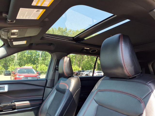 2024 Ford Explorer ST-Line