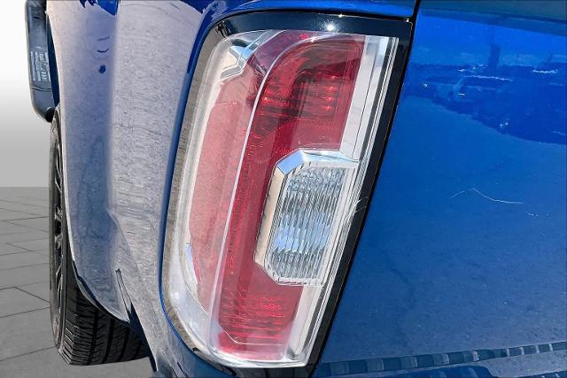2022 GMC Canyon 2WD Crew Cab Short Box Elevation