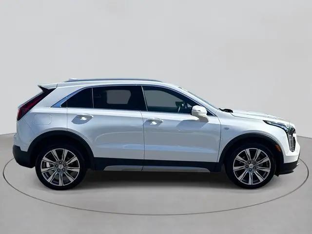 2023 Cadillac XT4 AWD Premium Luxury