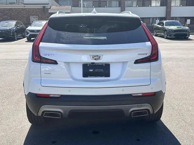 2023 Cadillac XT4 AWD Premium Luxury