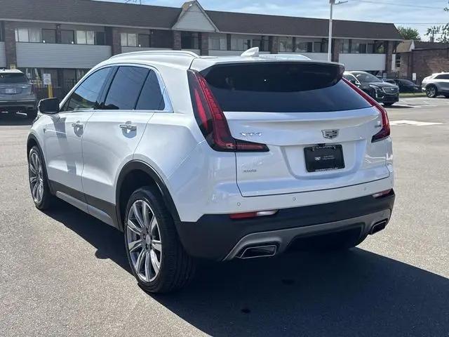 2023 Cadillac XT4 AWD Premium Luxury