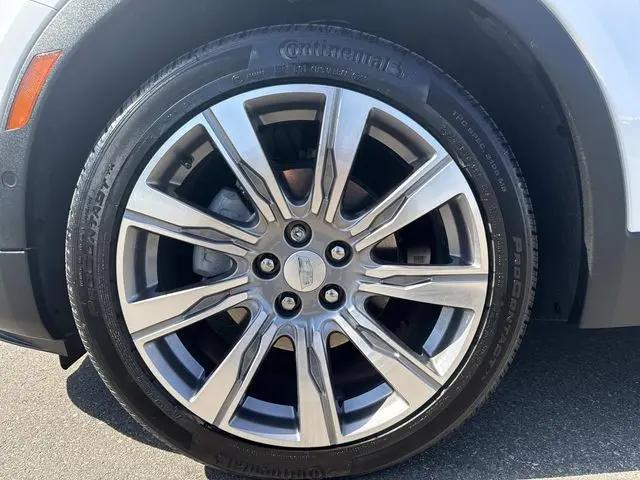 2023 Cadillac XT4 AWD Premium Luxury