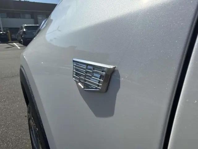 2023 Cadillac XT4 AWD Premium Luxury
