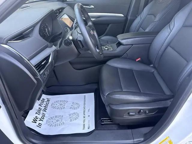 2023 Cadillac XT4 AWD Premium Luxury