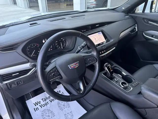 2023 Cadillac XT4 AWD Premium Luxury