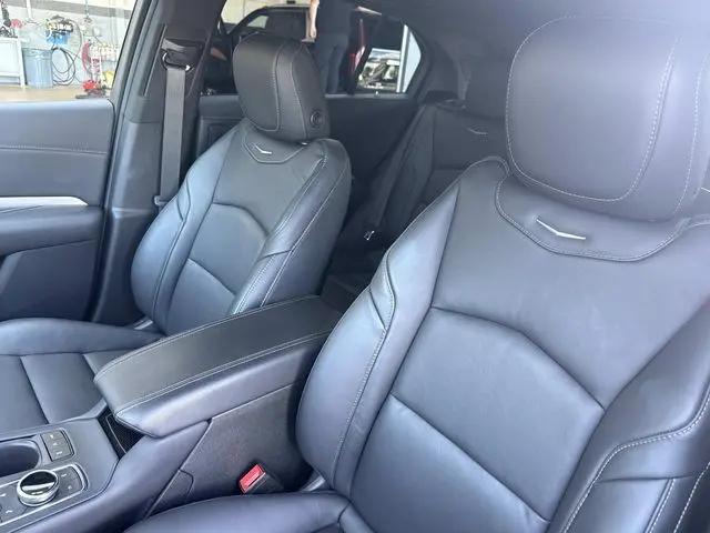 2023 Cadillac XT4 AWD Premium Luxury