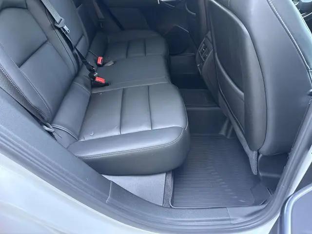 2023 Cadillac XT4 AWD Premium Luxury
