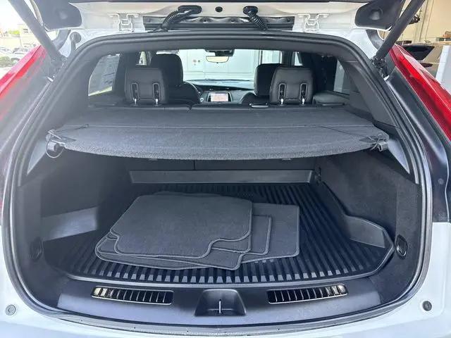 2023 Cadillac XT4 AWD Premium Luxury