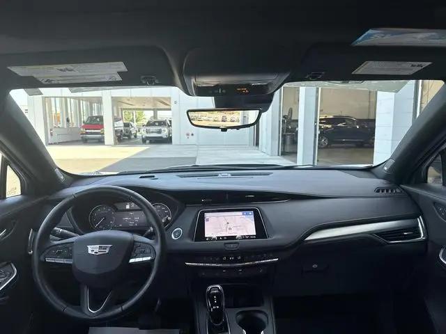 2023 Cadillac XT4 AWD Premium Luxury