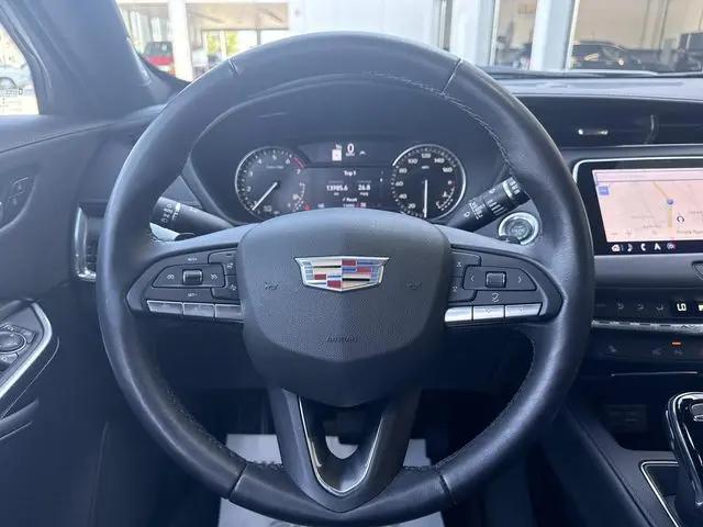 2023 Cadillac XT4 AWD Premium Luxury