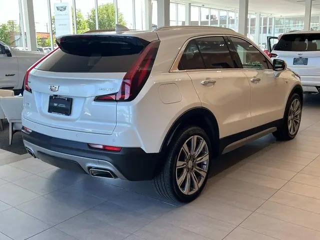 2023 Cadillac XT4 AWD Premium Luxury