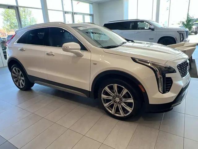 2023 Cadillac XT4 AWD Premium Luxury