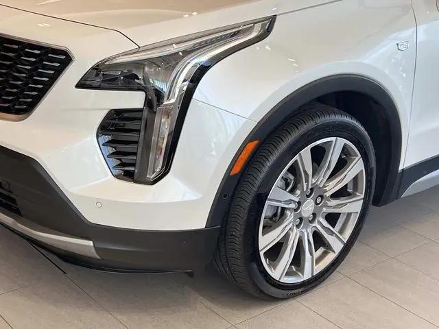 2023 Cadillac XT4 AWD Premium Luxury