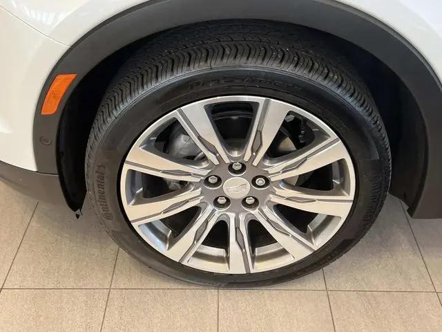 2023 Cadillac XT4 AWD Premium Luxury