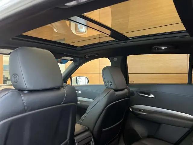 2023 Cadillac XT4 AWD Premium Luxury