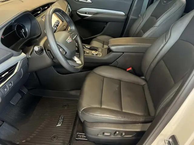 2023 Cadillac XT4 AWD Premium Luxury