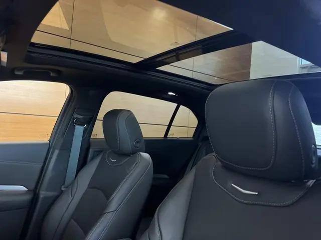2023 Cadillac XT4 AWD Premium Luxury