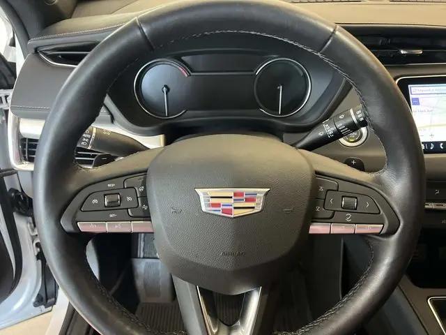 2023 Cadillac XT4 AWD Premium Luxury