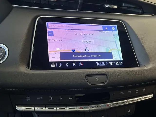 2023 Cadillac XT4 AWD Premium Luxury