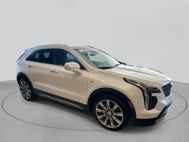 2023 Cadillac XT4 AWD Premium Luxury