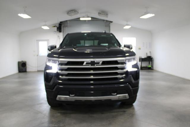 2023 Chevrolet Silverado 1500 4WD Crew Cab Short Bed High Country