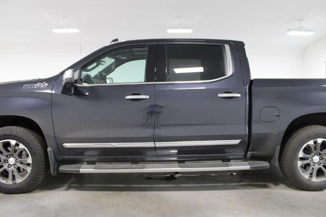 2023 Chevrolet Silverado 1500 4WD Crew Cab Short Bed High Country