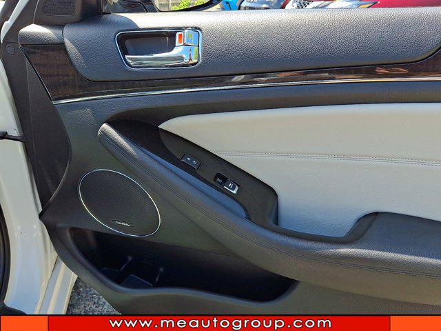 2016 Kia Cadenza Limited