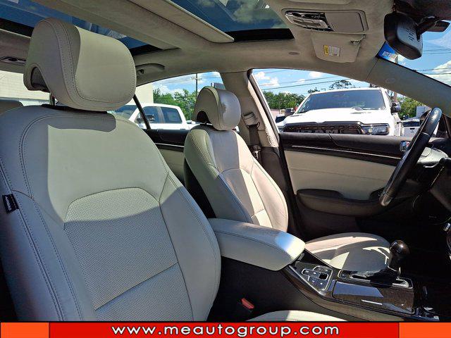 2016 Kia Cadenza Limited