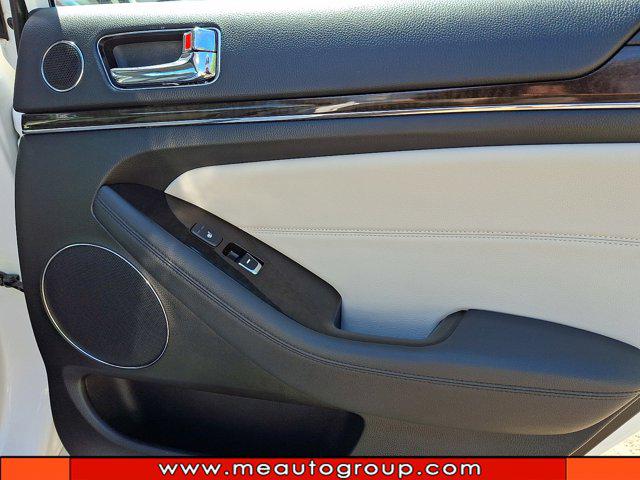 2016 Kia Cadenza Limited