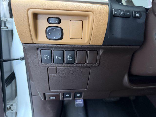 2016 Lexus ES 350 350