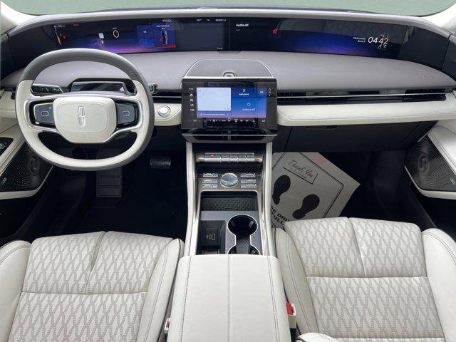 2024 Lincoln Nautilus Black Label