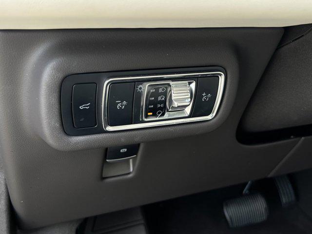 2024 Lincoln Nautilus Black Label