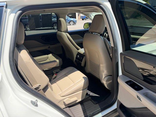 2022 Lincoln Aviator Standard