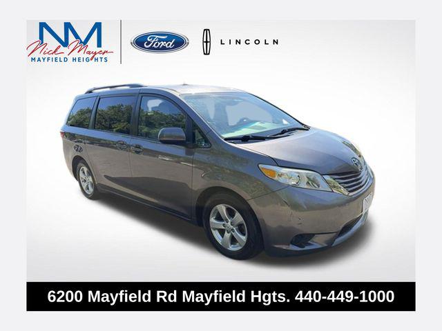 2015 Toyota Sienna LE for sale in Mayfield Heights, OH