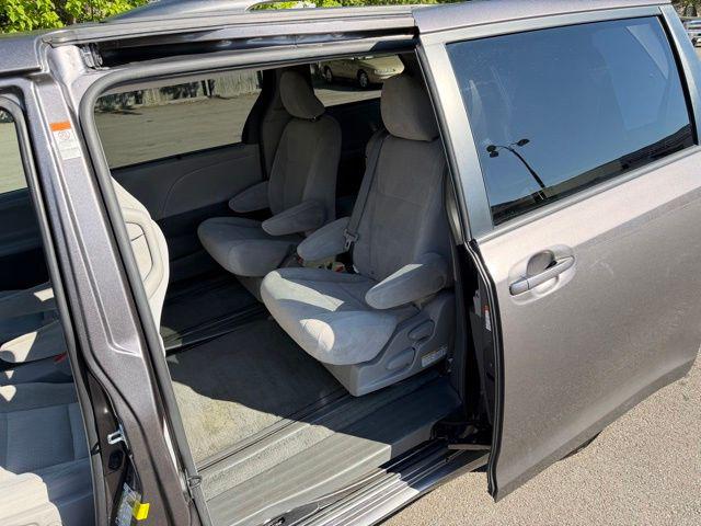 2015 Toyota Sienna LE