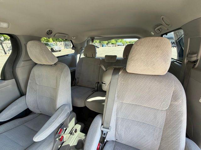 2015 Toyota Sienna LE