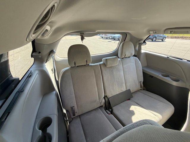 2015 Toyota Sienna LE