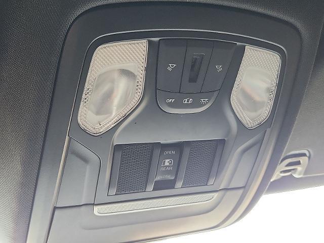 2019 Ram 1500 Big Horn/Lone Star Crew Cab 4x4 5'7" Box