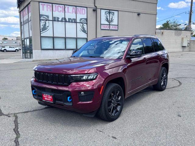2024 Jeep Grand Cherokee Anniversary Edition