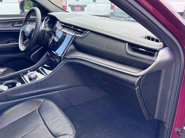 2024 Jeep Grand Cherokee Anniversary Edition
