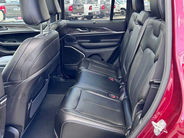 2024 Jeep Grand Cherokee Anniversary Edition