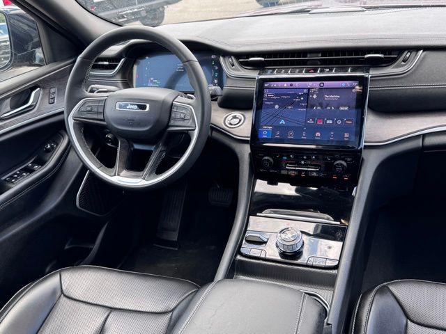 2024 Jeep Grand Cherokee Anniversary Edition