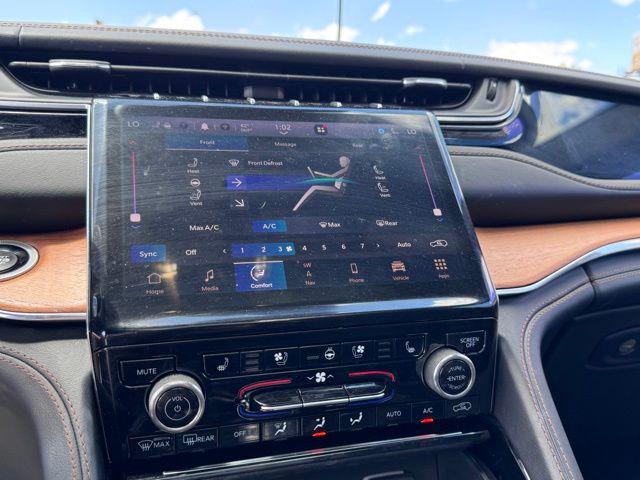 2023 Jeep Grand Cherokee Summit Reserve