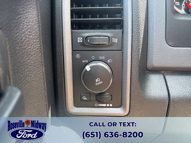 2017 Ram 1500 Express Quad Cab 4x4 6'4" Box