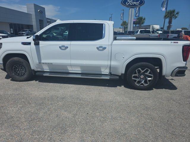 2025 GMC Sierra 1500 4WD Crew Cab Short Box SLT