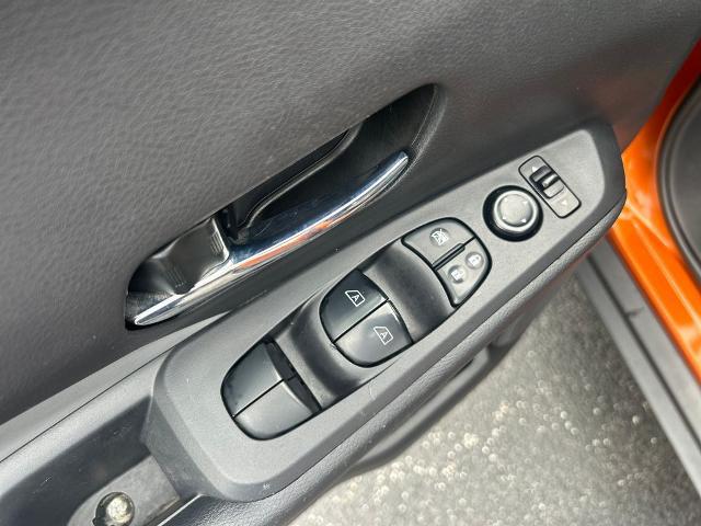 2023 Nissan Kicks SR Xtronic CVT